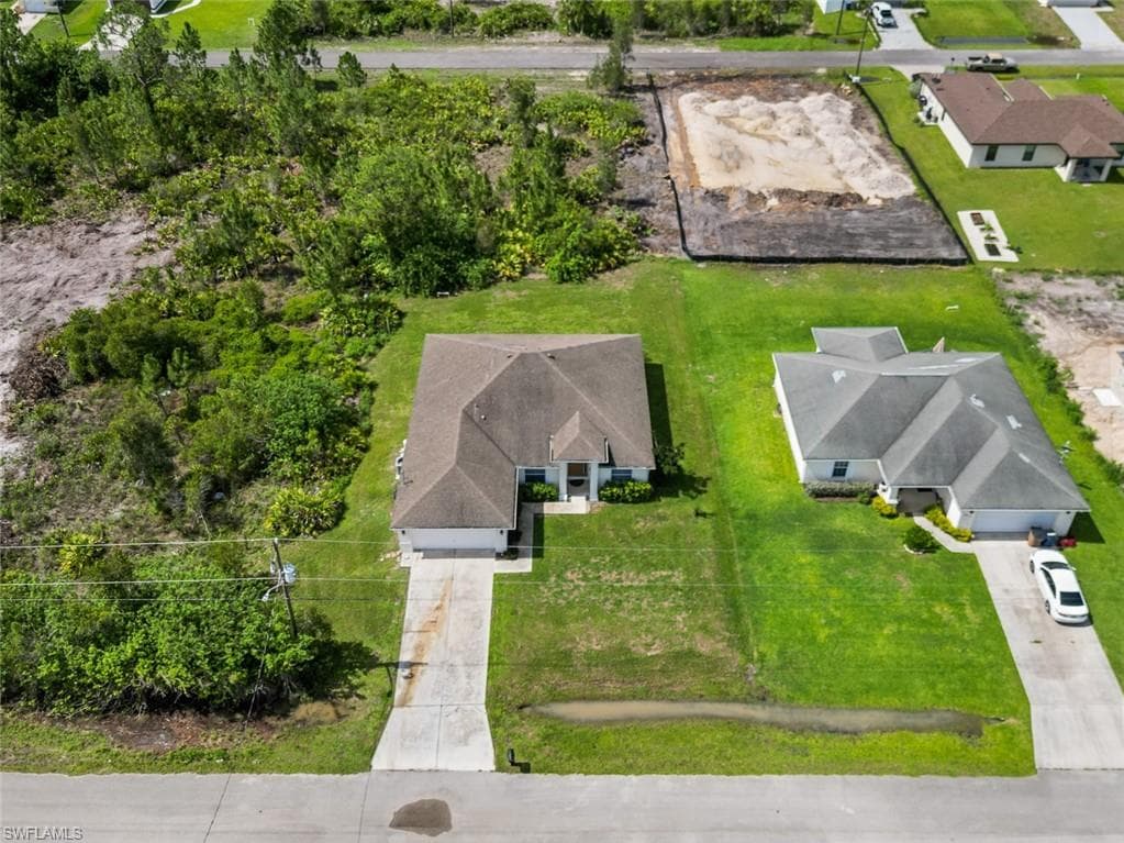 2811 44th St W, Lehigh Acres, FL 33971-38