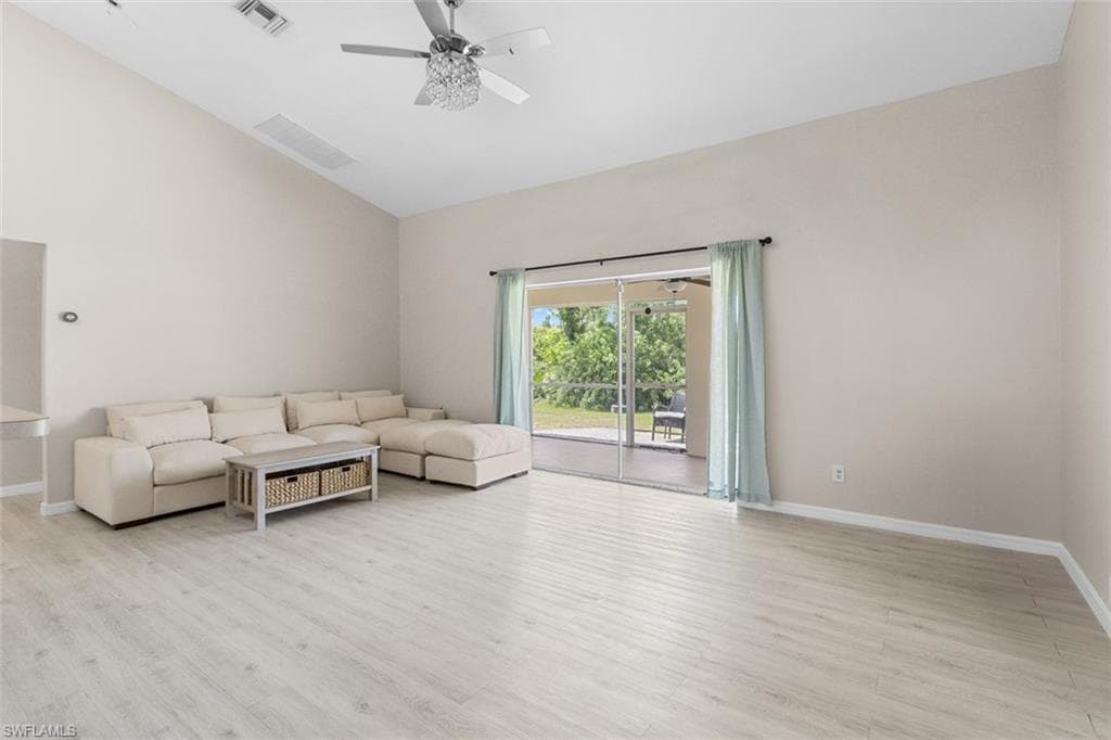 2811 44th St W, Lehigh Acres, FL 33971-4