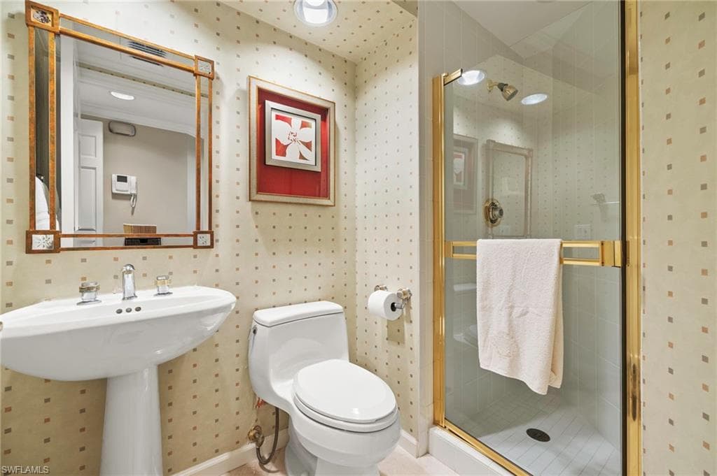 8990 Bay Colony Dr 1002, Naples, FL 34108-19