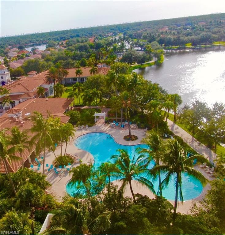3689 Yakobi Ln, Naples, FL 34119-49