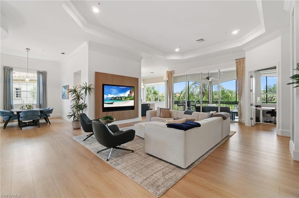 17010 Porta Vecchio Way 201, Naples, FL 34110-1