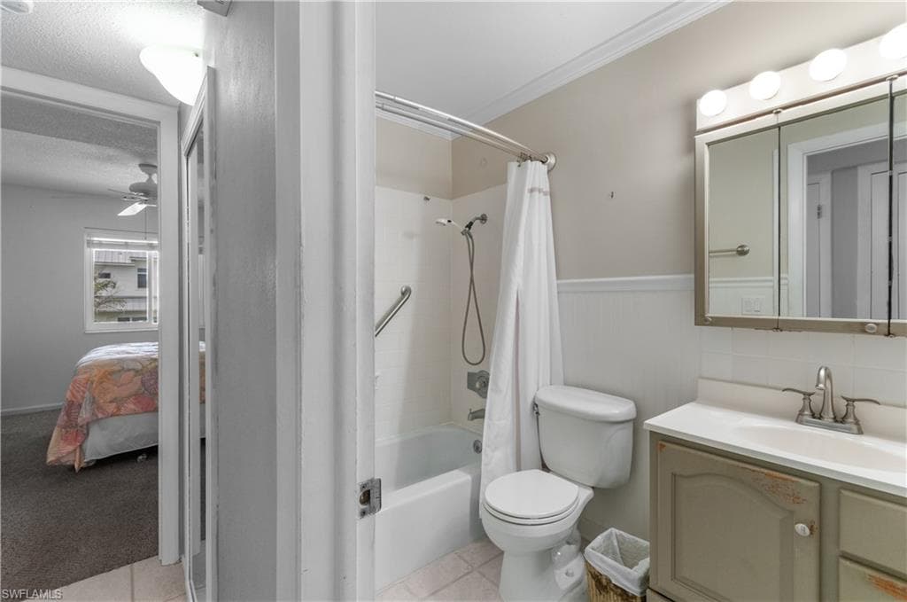 418 12th Ave S C418, Naples, FL 34102-14