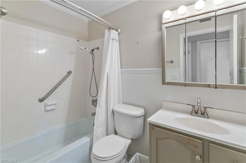 418 12th Ave S C418, Naples, FL 34102-15