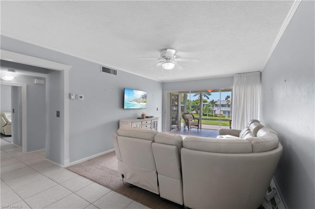 418 12th Ave S C418, Naples, FL 34102-1