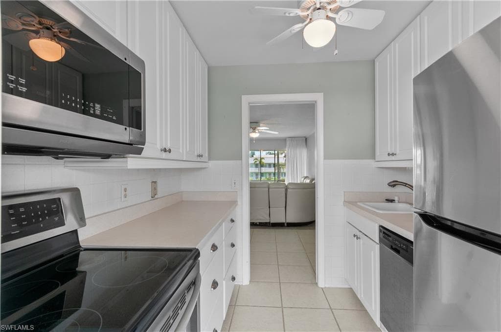 418 12th Ave S C418, Naples, FL 34102-4