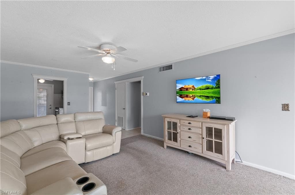 418 12th Ave S C418, Naples, FL 34102-8