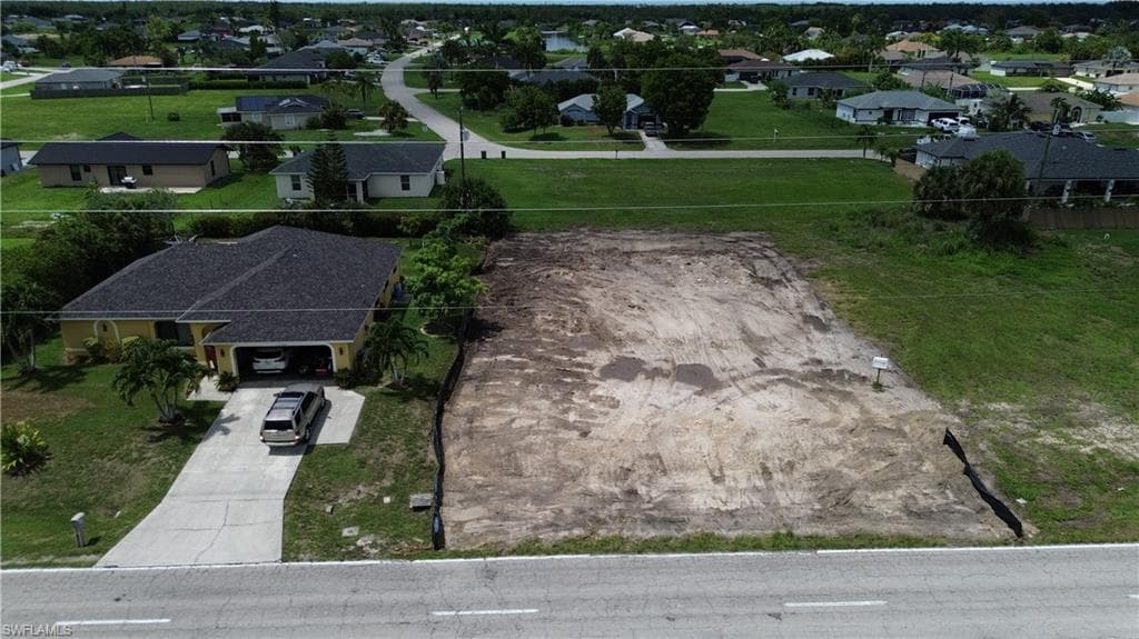 2001 Kismet Pkwy E, Cape Coral, FL 33909-7