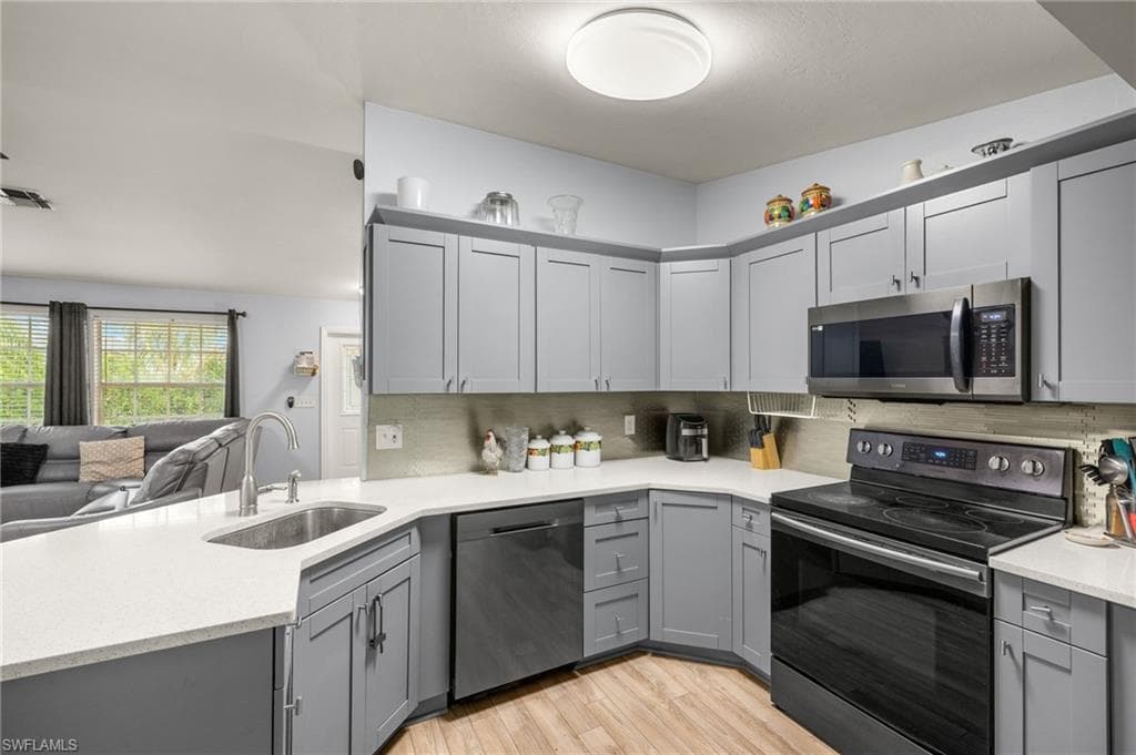 343 Golden Gate Blvd E, Naples, FL 34120-9