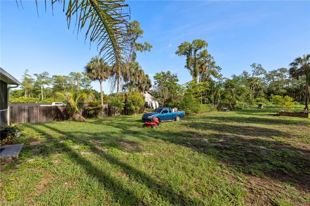 343 Golden Gate Blvd E, Naples, FL 34120-24
