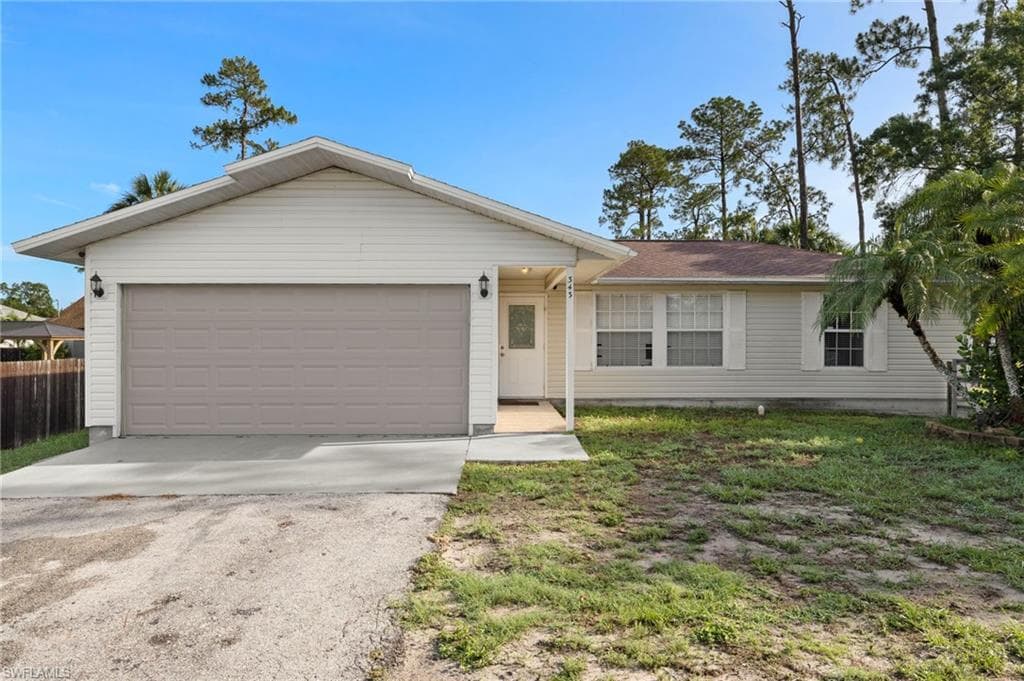343 Golden Gate Blvd E, Naples, FL 34120-2