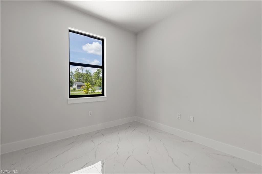 4371 47th Ave NE, Naples, Fl 34120-22