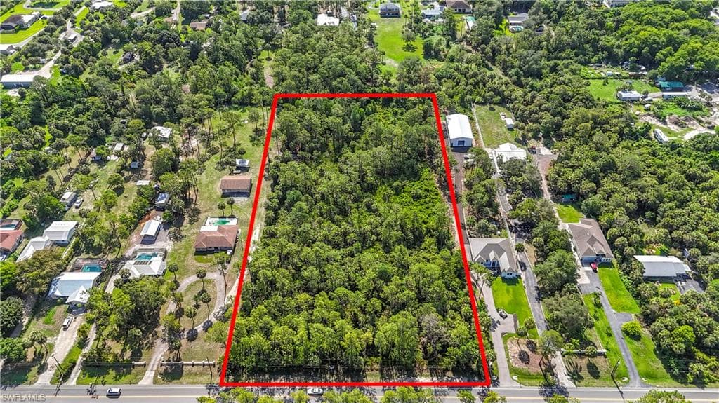 23rd St SW, Naples, FL 34117-10