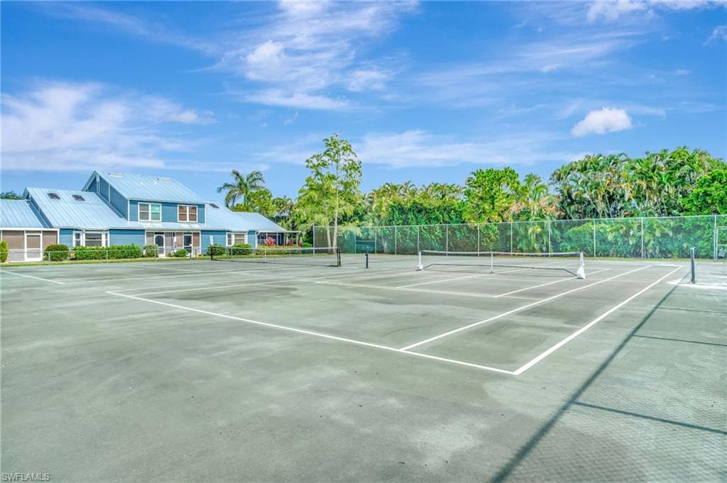 3385 Timberwood Cir, Naples, FL 34105-25