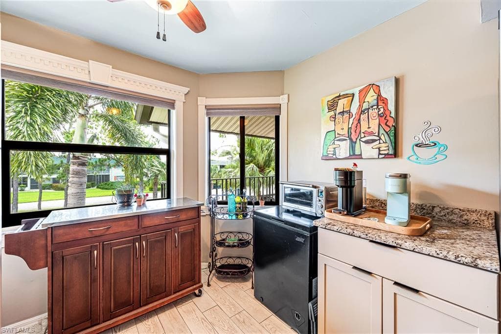 4983 Pepper Cir H206, Naples, FL 34113-13