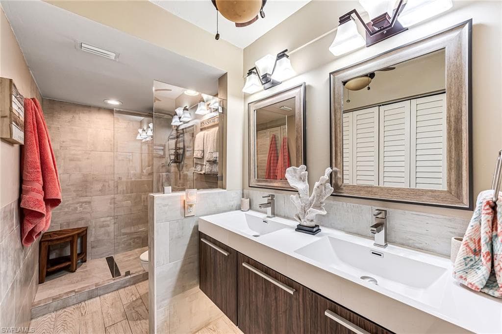 4983 Pepper Cir H206, Naples, FL 34113-19