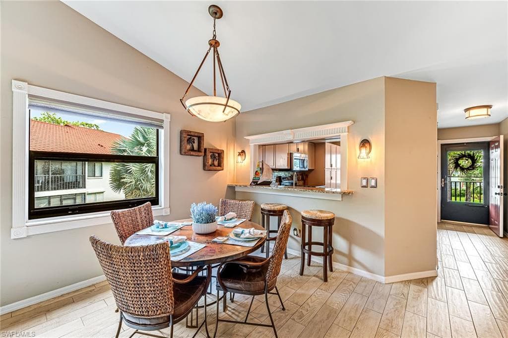 4983 Pepper Cir H206, Naples, FL 34113-5