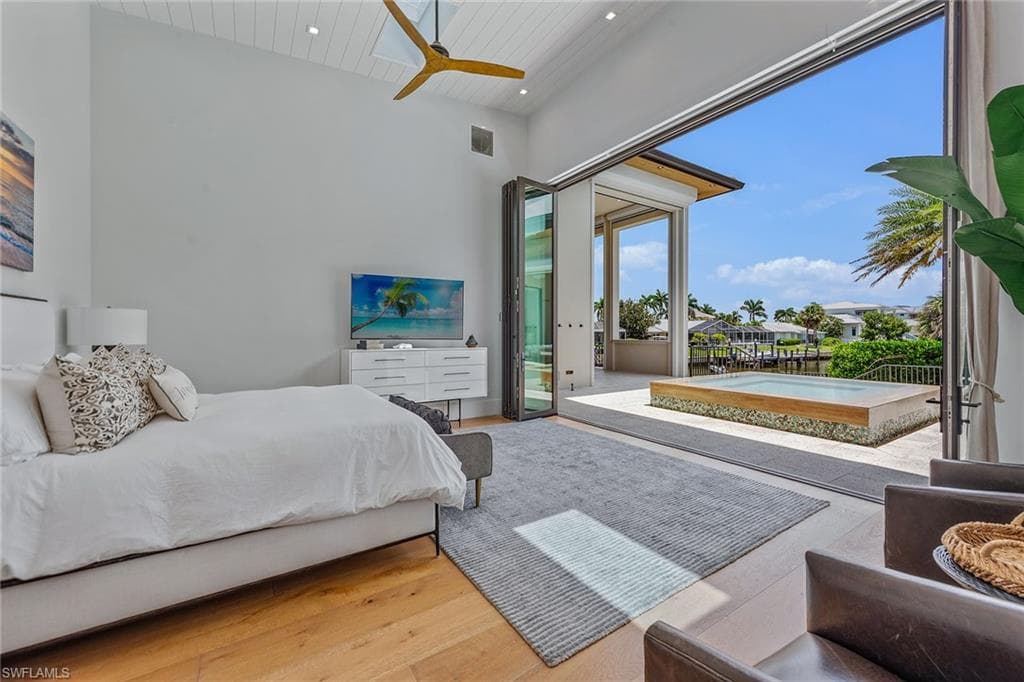 517 Barfield Dr, Marco Island, FL 34145-15
