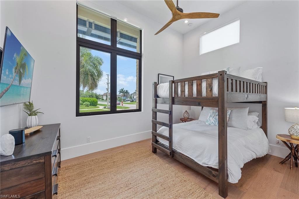 517 Barfield Dr, Marco Island, FL 34145-19
