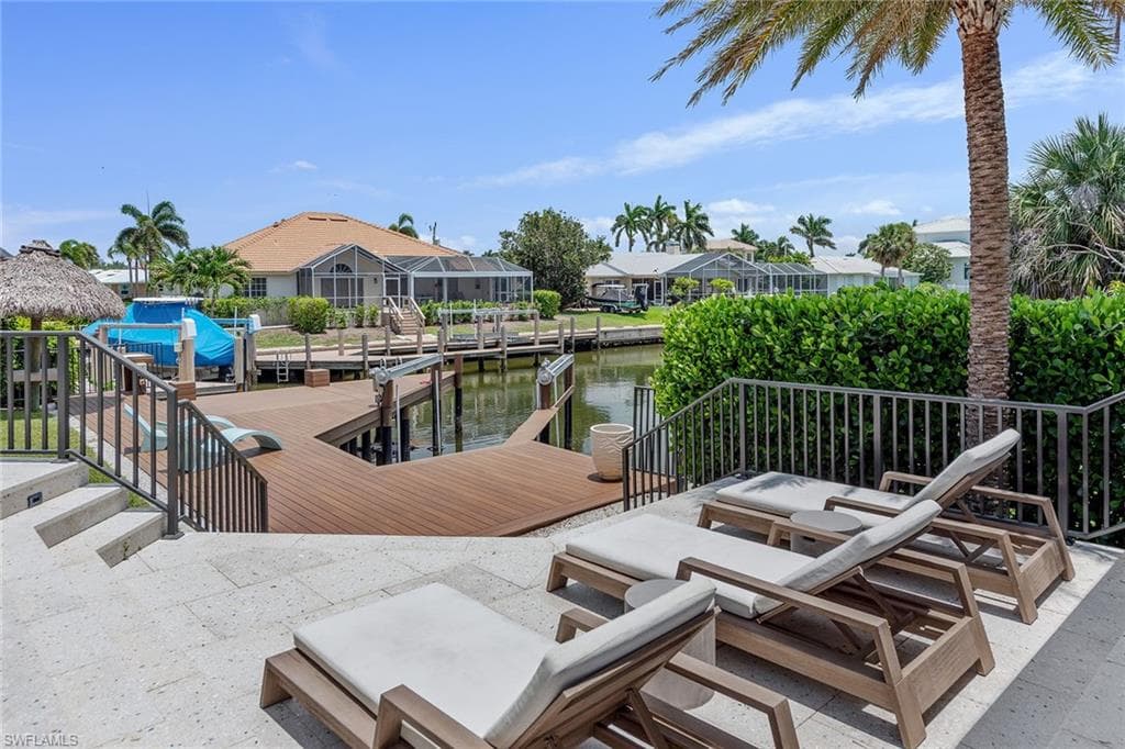 517 Barfield Dr, Marco Island, FL 34145-24