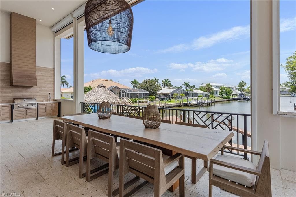517 Barfield Dr, Marco Island, FL 34145-30
