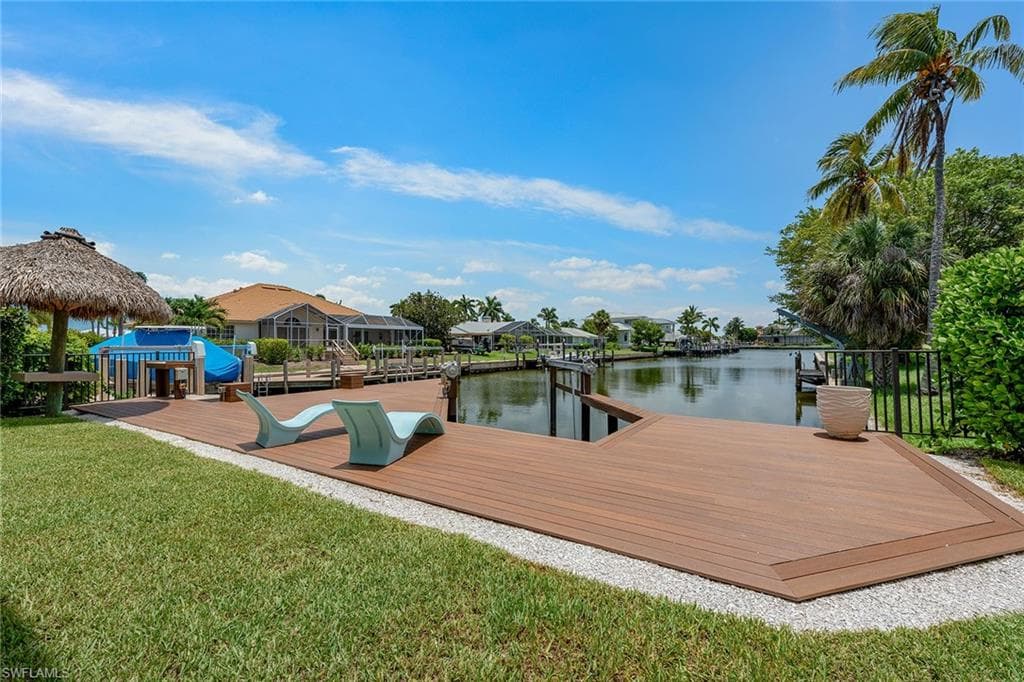 517 Barfield Dr, Marco Island, FL 34145-38