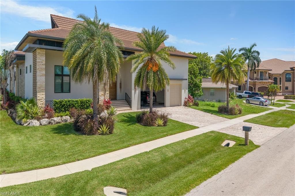 517 Barfield Dr, Marco Island, FL 34145-48