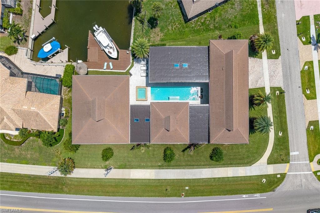 517 Barfield Dr, Marco Island, FL 34145-51