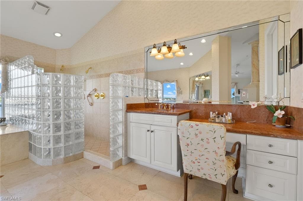 1530 Star Point Ln 4-403, Naples, FL 34112-16