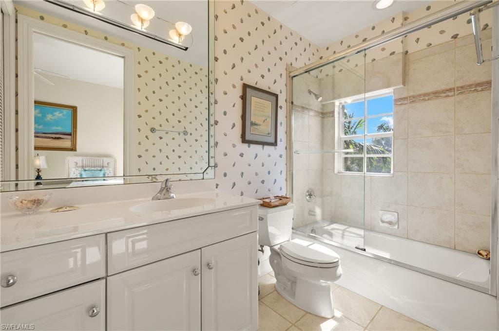 1530 Star Point Ln 4-403, Naples, FL 34112-36