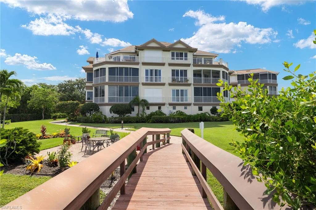 1530 Star Point Ln 4-403, Naples, FL 34112-40