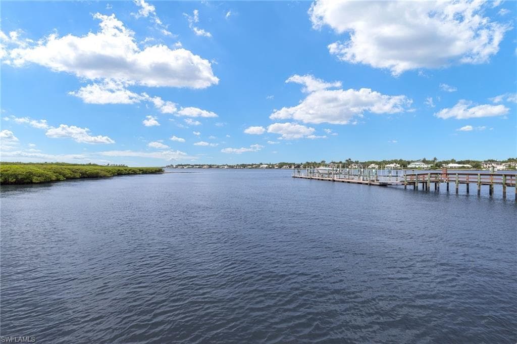 1530 Star Point Ln 4-403, Naples, FL 34112-43