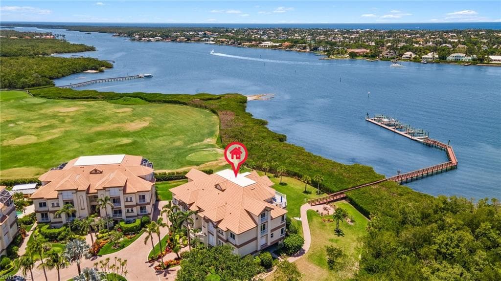 1530 Star Point Ln 4-403, Naples, FL 34112-46