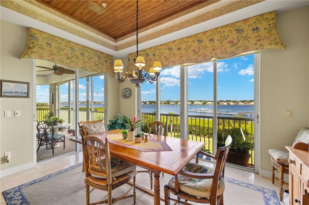 1530 Star Point Ln 4-403, Naples, FL 34112-7