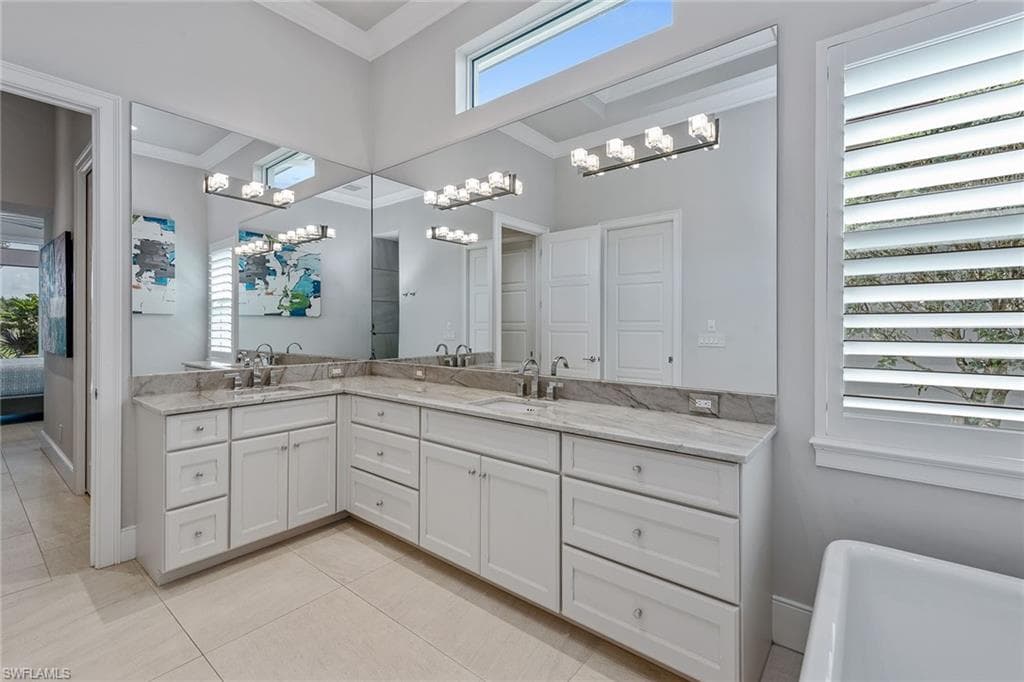 3159 Heather Glen Ct, Naples, FL 34114-16