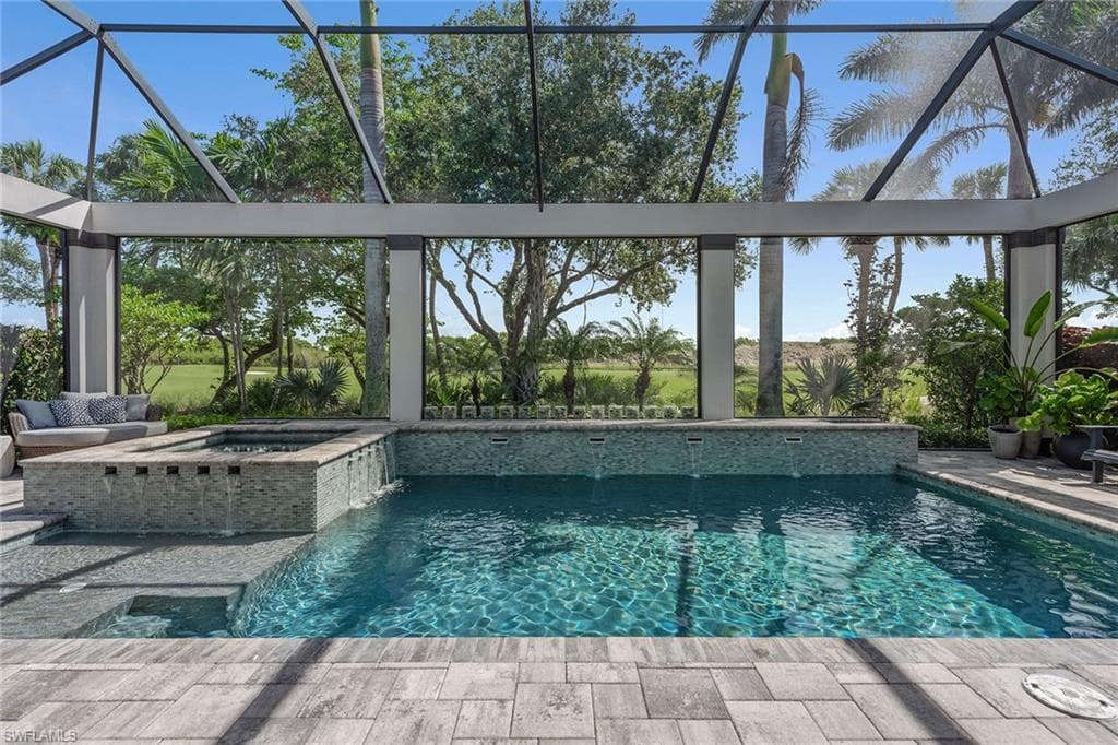 3159 Heather Glen Ct, Naples, FL 34114-3