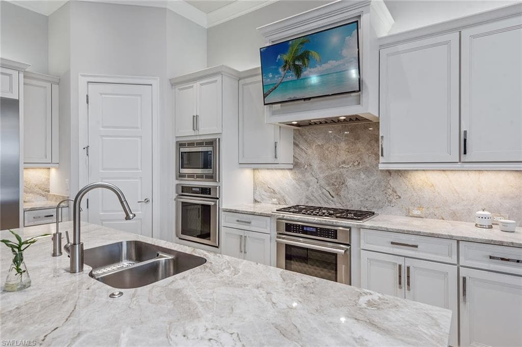 3159 Heather Glen Ct, Naples, FL 34114-4