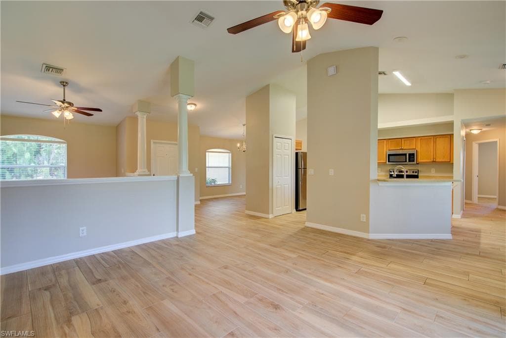 919 15th Pl, Cape Coral, FL 33991-10