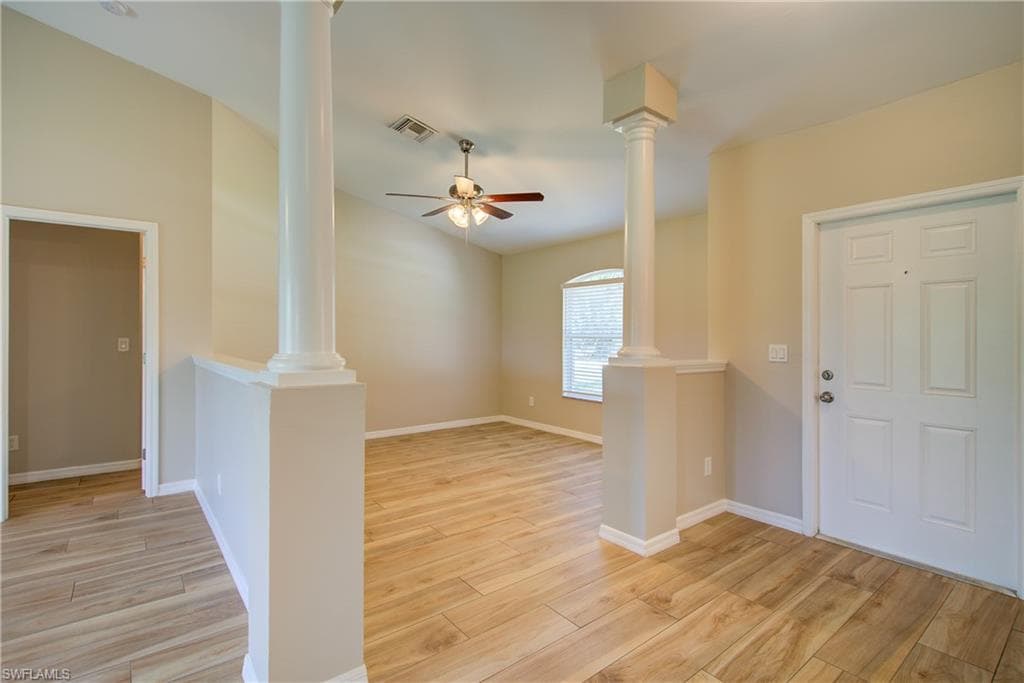 919 15th Pl, Cape Coral, FL 33991-14