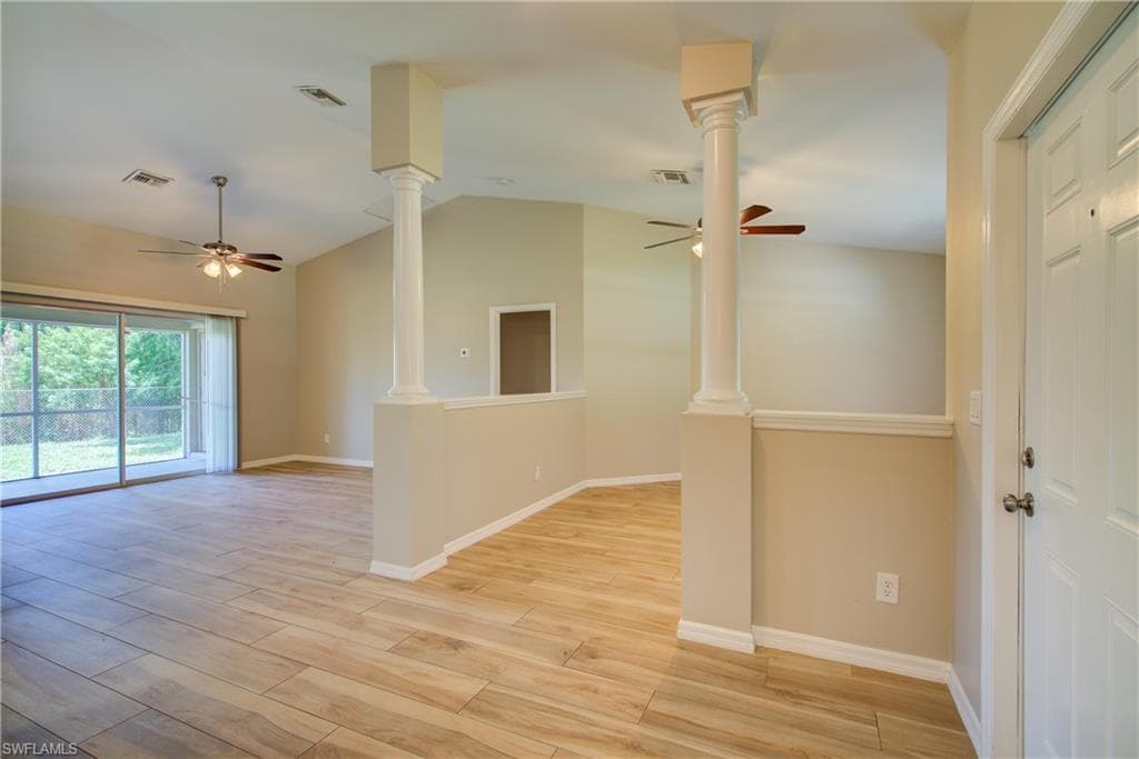 919 15th Pl, Cape Coral, FL 33991-15