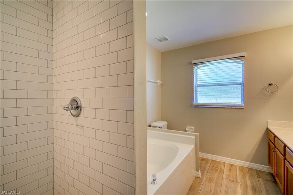 919 15th Pl, Cape Coral, FL 33991-18