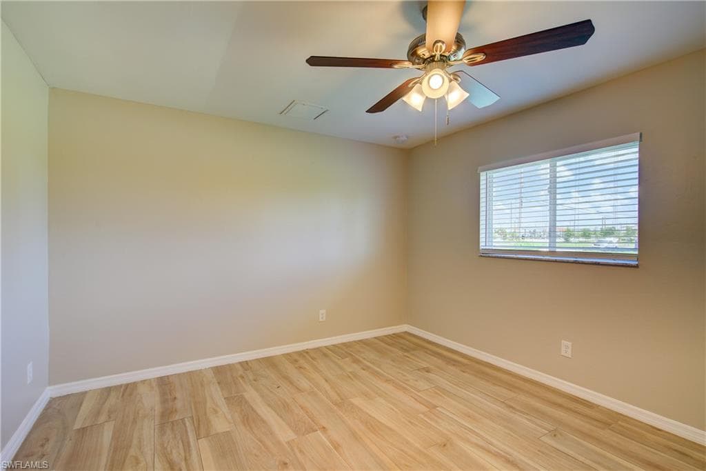 919 15th Pl, Cape Coral, FL 33991-23