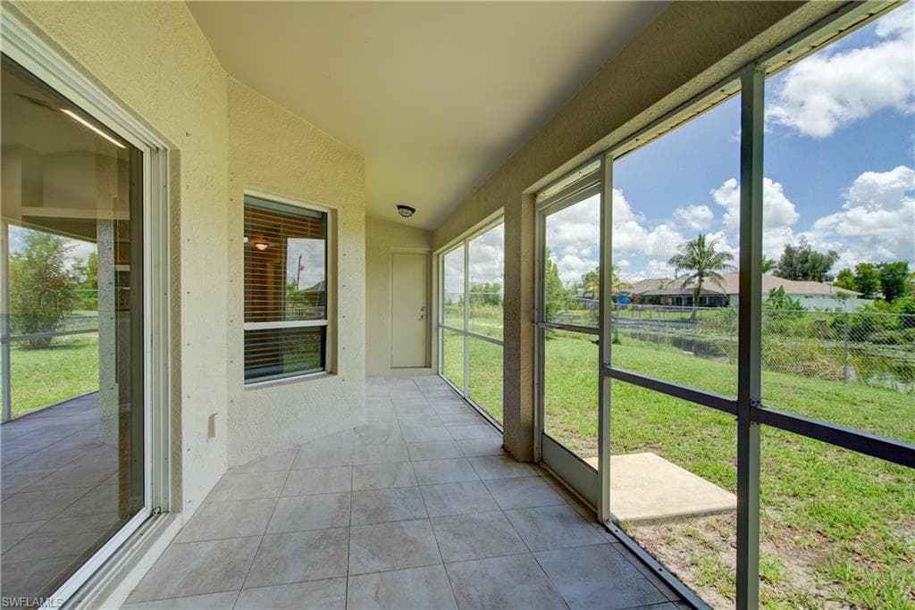 919 15th Pl, Cape Coral, FL 33991-32