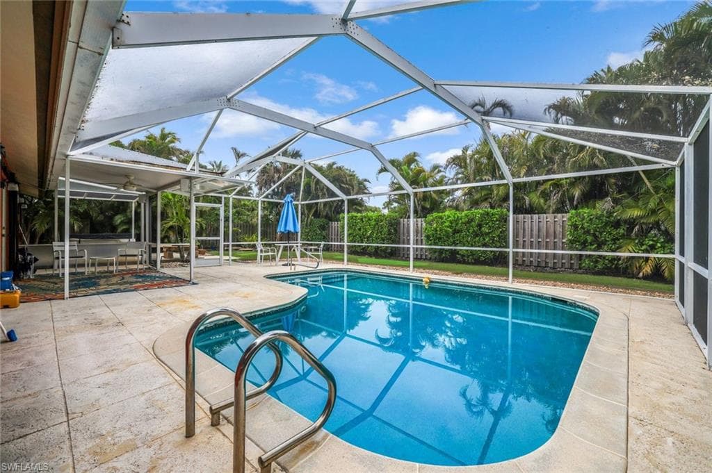 150 Big Springs Dr, Naples, FL 34113-14