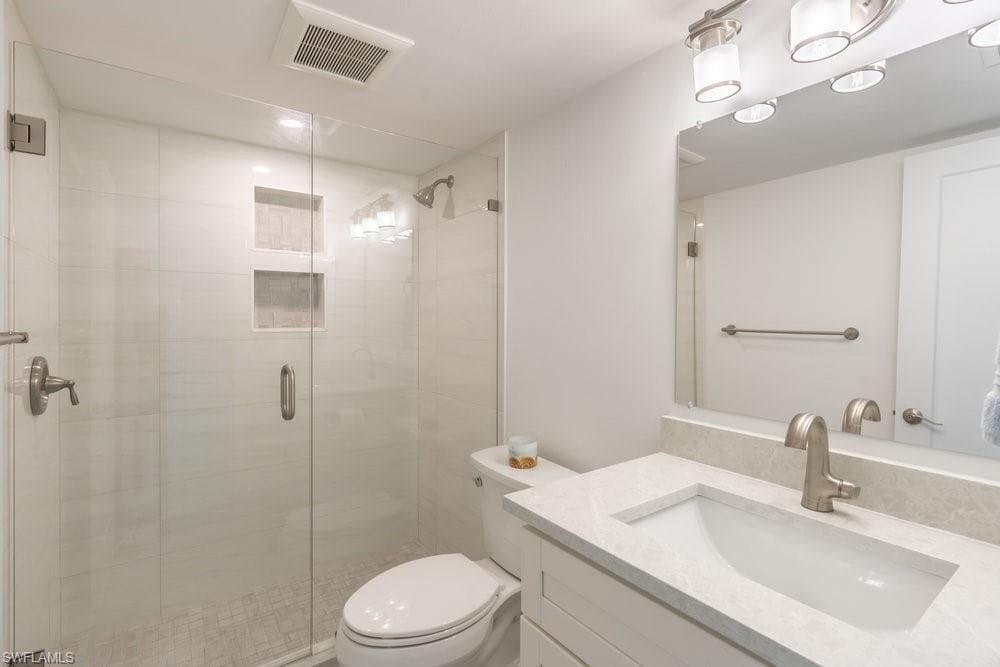 604 12th Ave S 604, Naples, FL 34102-16