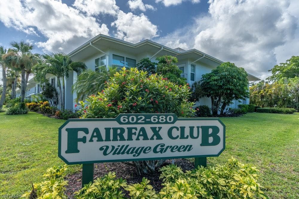 604 12th Ave S 604, Naples, FL 34102-1