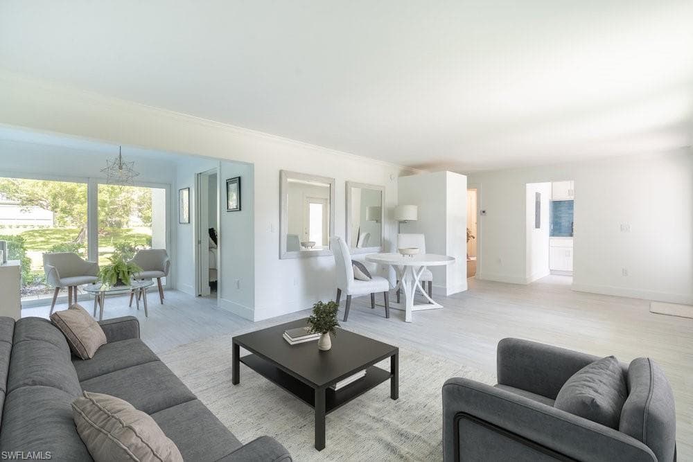 604 12th Ave S 604, Naples, FL 34102-3