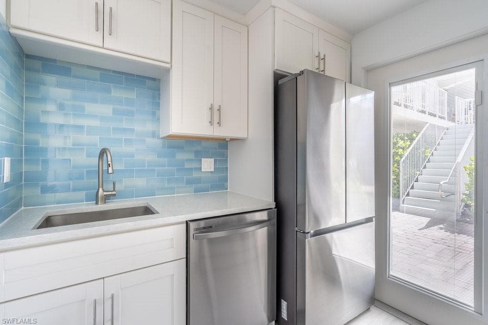 604 12th Ave S 604, Naples, FL 34102-6