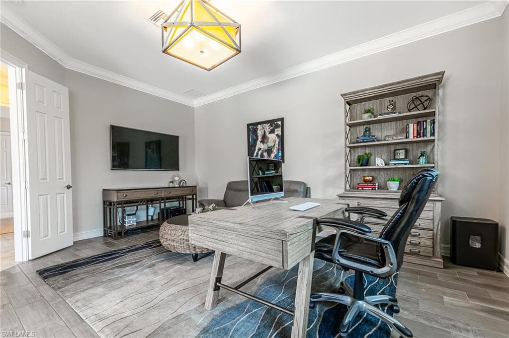 1387 Mockingbird Dr, Naples, FL 34120-18