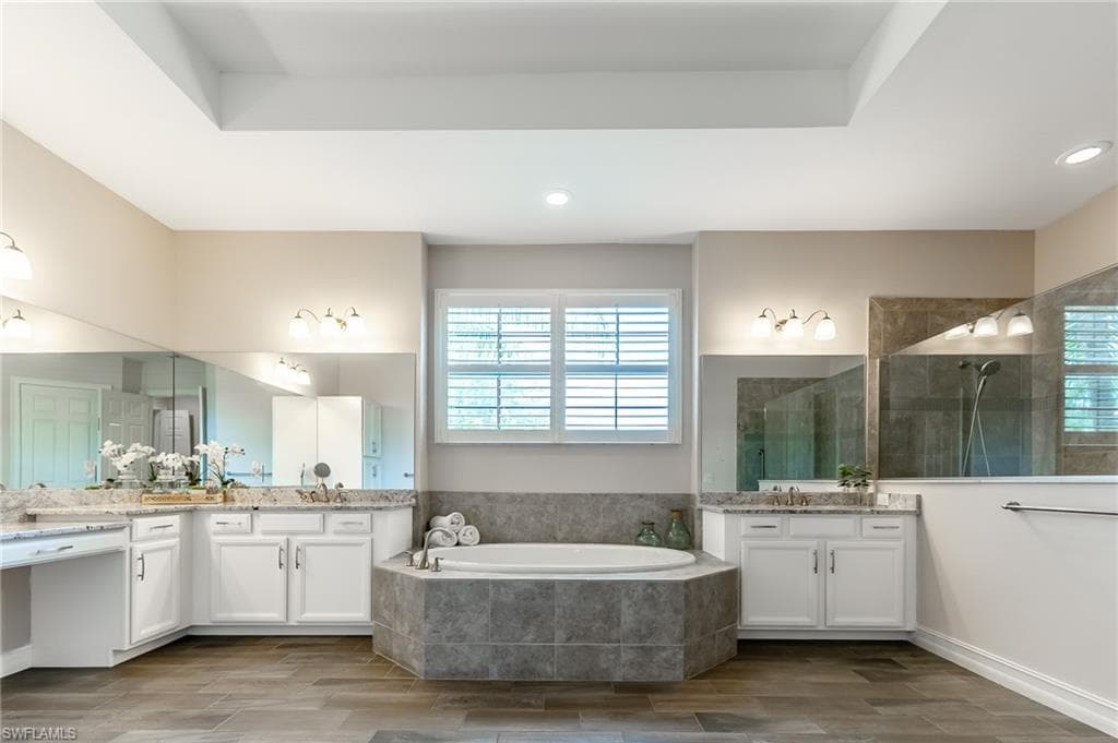 1387 Mockingbird Dr, Naples, FL 34120-24