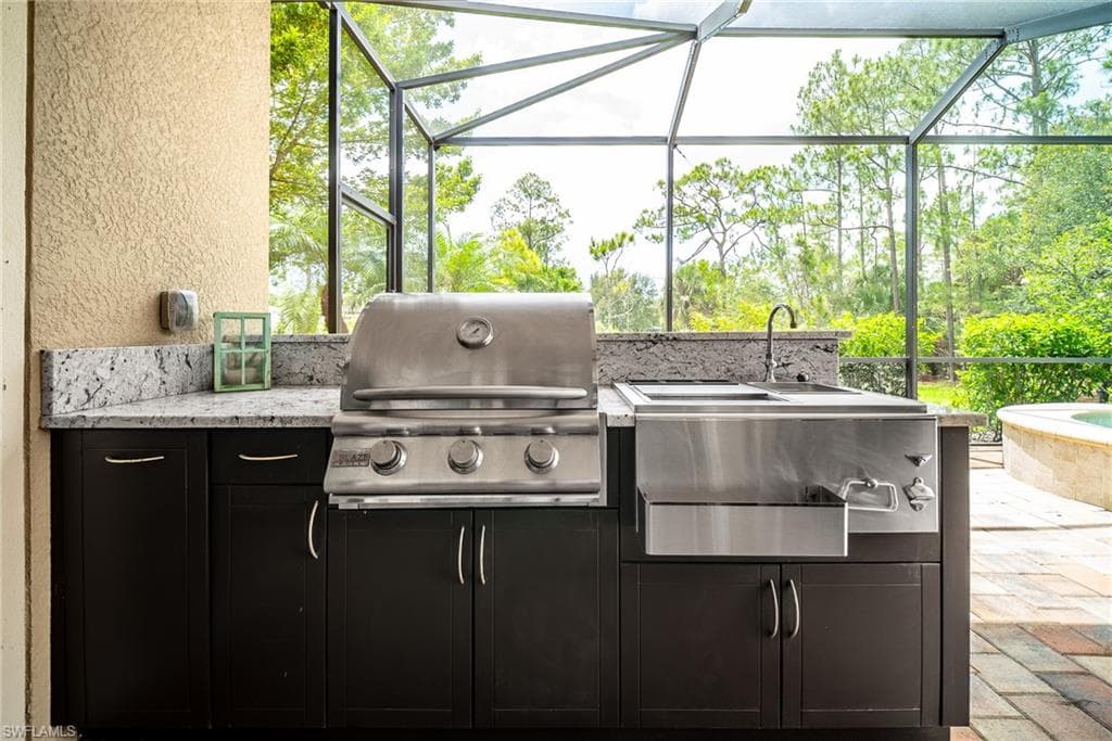 1387 Mockingbird Dr, Naples, FL 34120-34